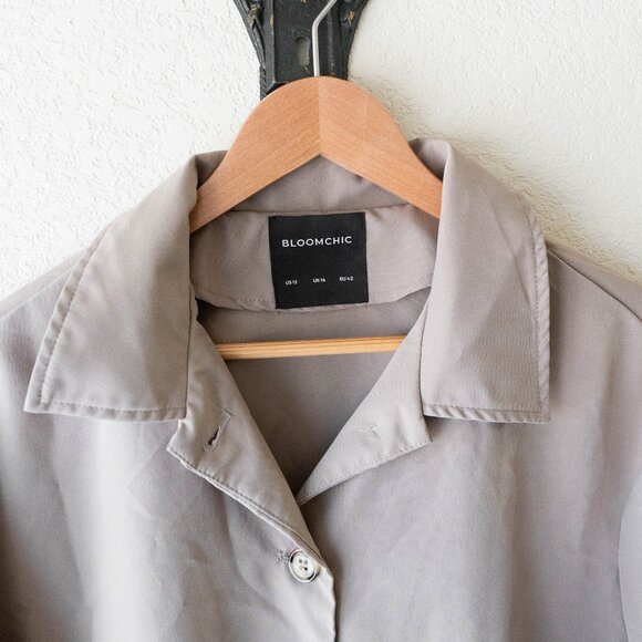 Bloomchic Lightweight Utility Jacket | Size 12 Taupe Button-Up Drawstring Coat - Picture 2 of 7